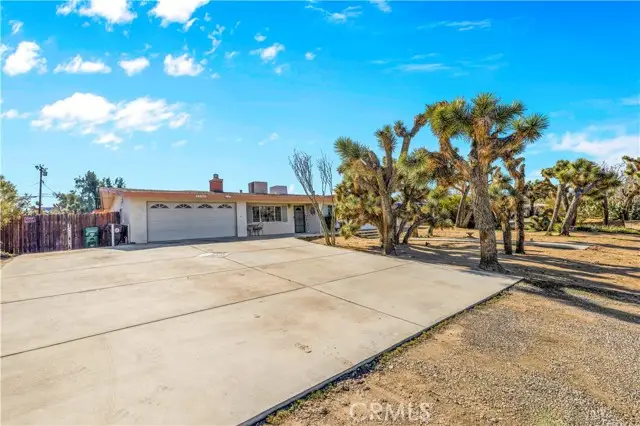 56605 Taos Trail, Yucca Valley, CA 92284 - #3