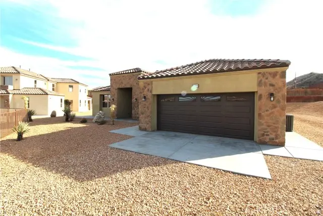 56925 Hidden Gold Court, Yucca Valley, CA 92284 - Image #2