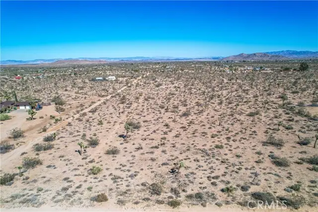 3161 Warren Vista Avenue, Yucca Valley, CA 92284 - #3