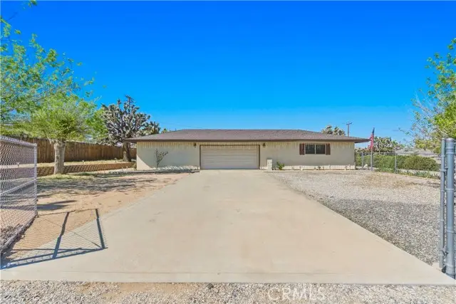 56711 Joshua, Yucca Valley, CA 92284 - #2