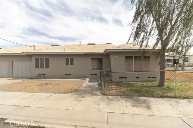 630 Acoma Street, Needles, CA 92363 - #3