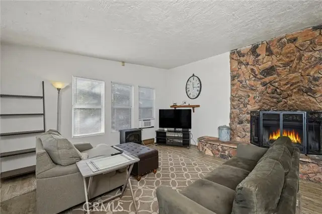 11664 Lakeview Drive, Clearlake Oaks, CA 95423 - Image #3