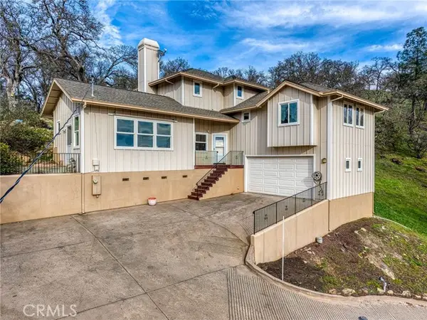 19429 Moon Ridge Road, Hidden Valley Lake, CA 95467