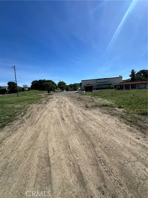 3385 Washington, Clearlake, CA 95422 - #3