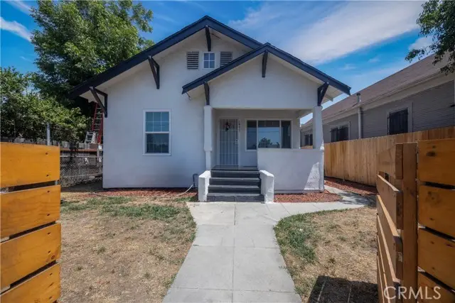 1471 E 41 Pl, Los Angeles, CA 90011 - Image #1