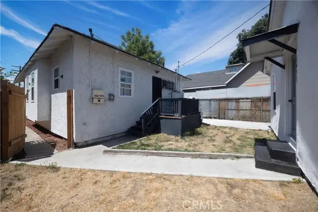 1471 E 41 Pl, Los Angeles, CA 90011 - Image #2