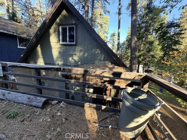 22928 Laurel, Crestline, CA 92325