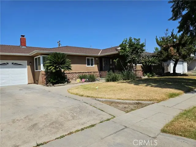 5495 N Callisch Avenue, Fresno, CA 93710 - #1