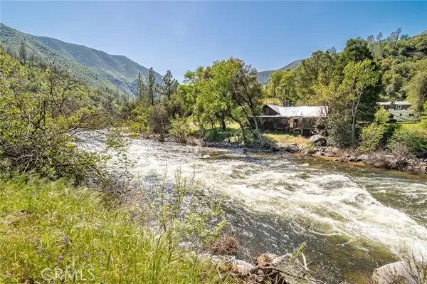 10049 Incline Road, El Portal, CA 95318