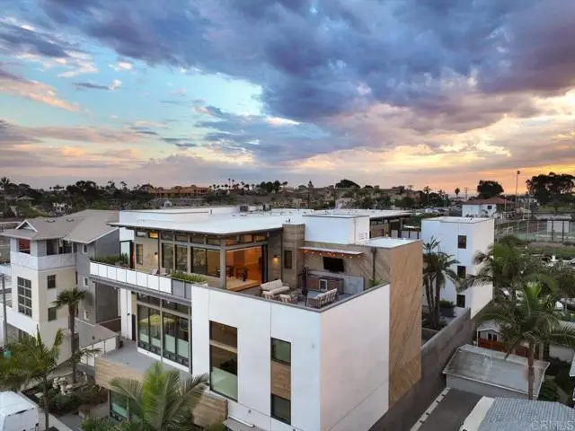 2677 State Street #301, Carlsbad, CA 92008 - Image #1