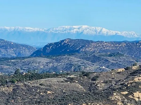 Welk Highland Lane, Escondido, CA 92026