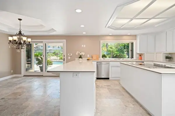 1130 Sugarbush Drive, Vista, CA 92084