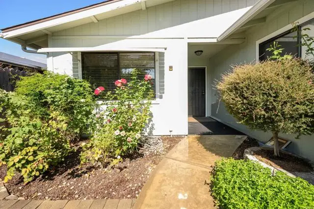 1811 Lynx Glen, Escondido, CA 92026 - Image #2