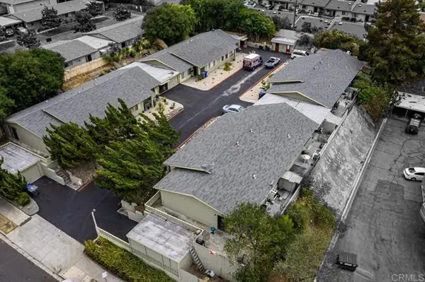 1045 Meadowlake Drive, Vista, CA 92084