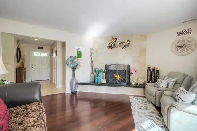 10629 Meadow Glen Way E, Escondido, CA 92026 - Image #2