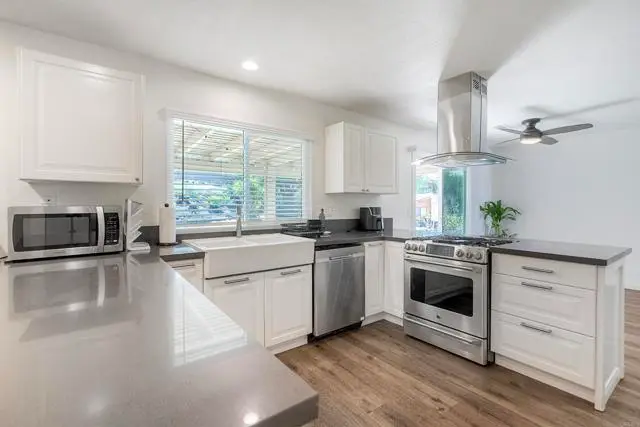 325 Estrelita Drive, Vista, CA 92084 - Image #3