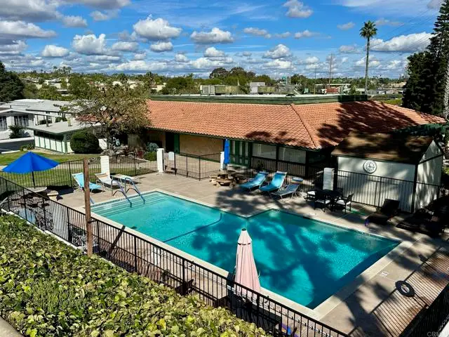 2130 Sunset Dr. #14, Vista, CA 92081 - Image #3