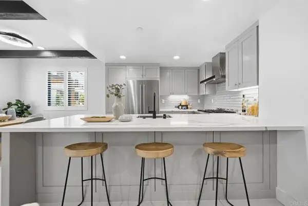 1603 San Remo Place #105, Encinitas, CA 92024