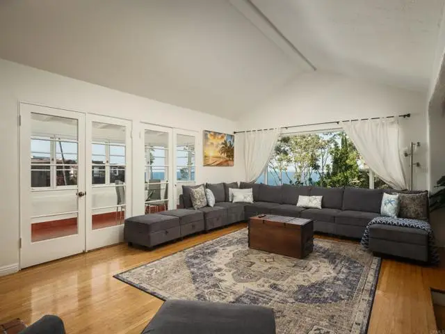 1303 Cave Street, La Jolla, CA 92037 - Image #3