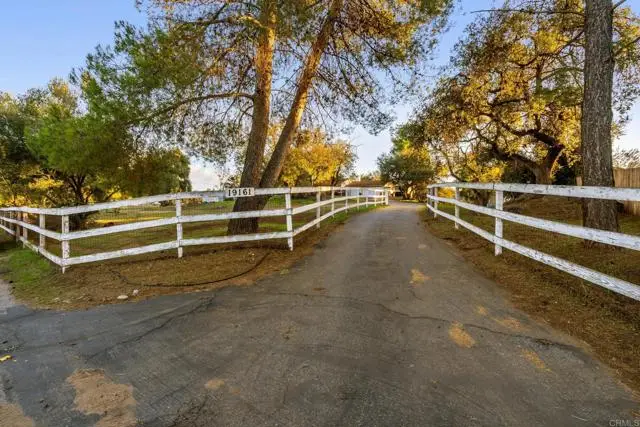 19161 Paradise Mountain Road, Valley Center, CA 92082 - Image #2