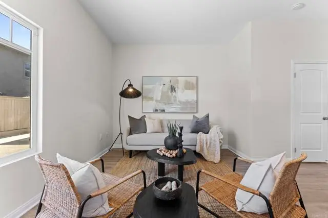 1325 Holly Ave, Imperial Beach, CA 91932 - Image #3