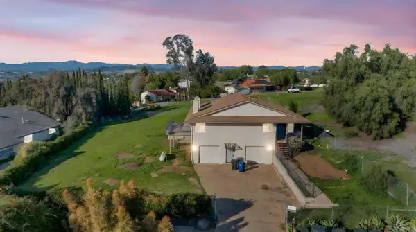 2058 Hawley Drive, Vista, CA 92084