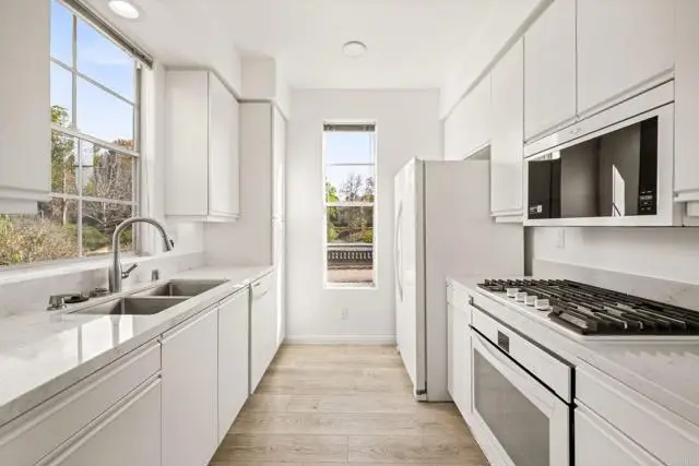 3529 Caminito El Rincon #316, San Diego, CA 92130 - Image #1