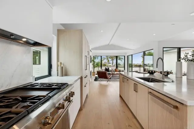 2052 Montgomery Avenue, Cardiff By The Sea, CA 92007 - Image #3