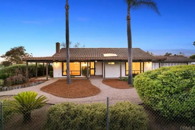 112 Palmas Norte, Fallbrook, CA 92028 - Image #1