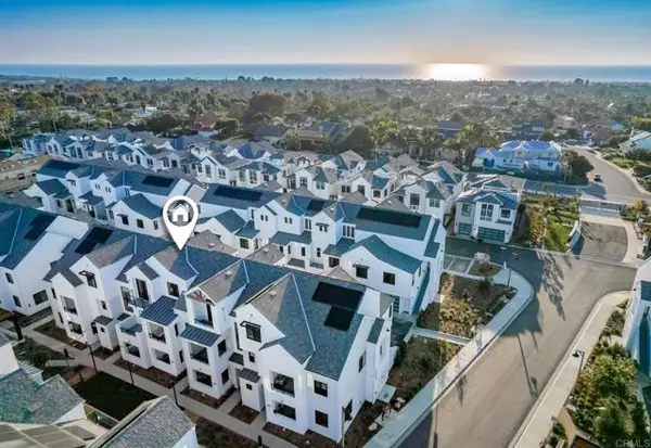 1403 Anacona Place #103, Encinitas, CA 92024