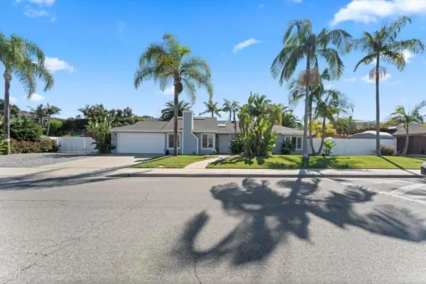 1125 Lake Ridge Drive, San Marcos, CA 92078