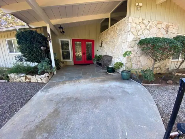 25915 Jesmond Dene Rd, Escondido, CA 92026 - #3