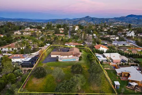 2717 Alexander Drive, Escondido, CA 92029