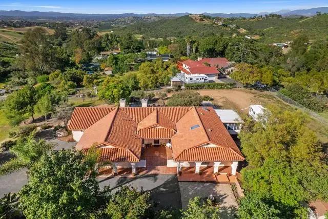 2394 Vista Grande, Vista, CA 92084 - #1