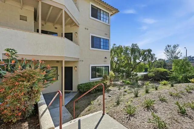 3455 Paseo De Alicia #14, Oceanside, CA 92056 - #2