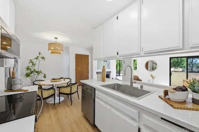 13765 Ruette Le Parc #F, Del Mar, CA 92014 - #3