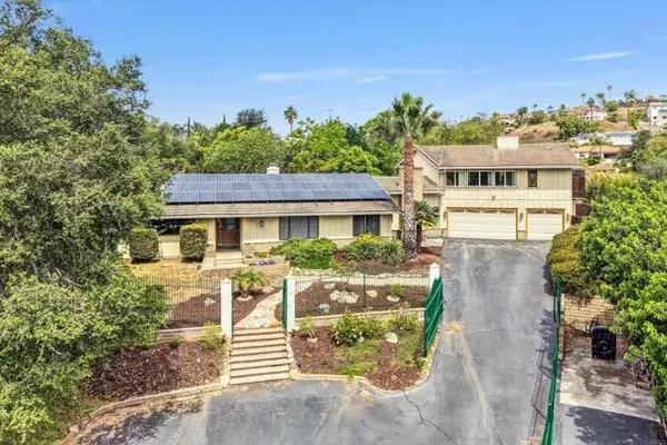 3056 Overhill Drive, Vista, CA 92084