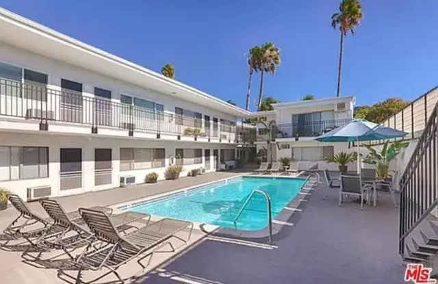 1255 Ave #16, West Hollywood, CA 90046 - #3