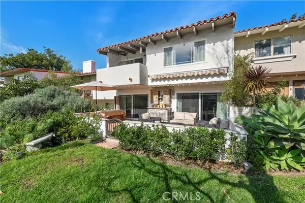 535 Vista Flora, Newport Beach, CA 92660