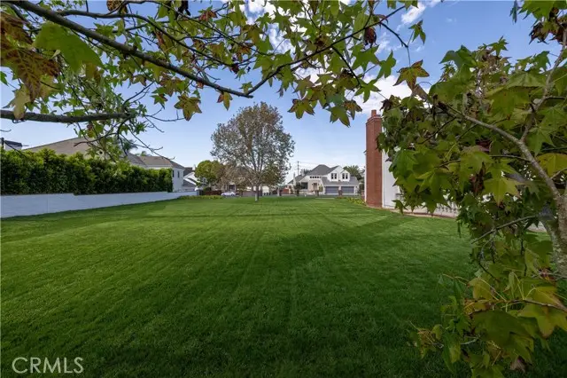 7 Leesbury Court, Newport Beach, CA 92660 - #2