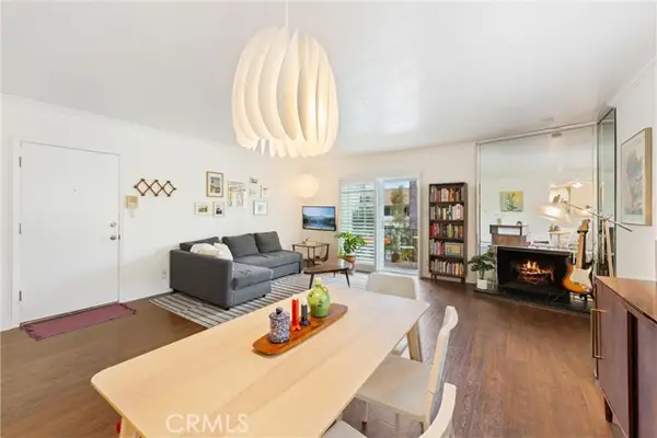 1354 Shadow Lane #202, Fullerton, CA 92831