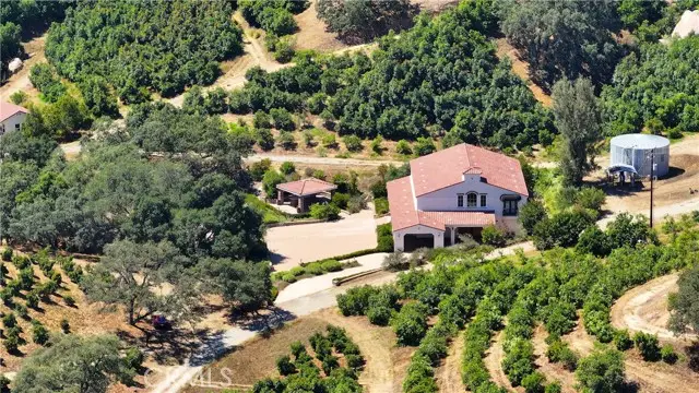 38149 De Luz Rd, Fallbrook, CA 92028 - Image #2