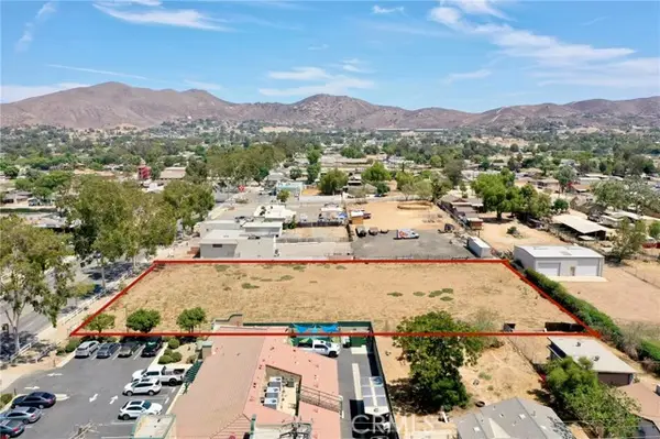 866 6th Street, Norco, CA 92860