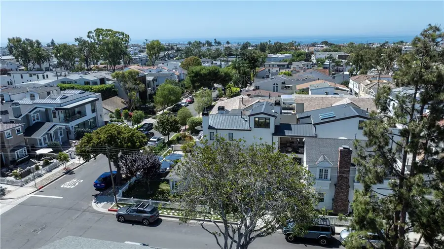 603 Larkspur, Corona Del Mar, CA 92625 - #3