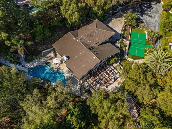 1761 Lemon Ter, Tustin, CA 92705