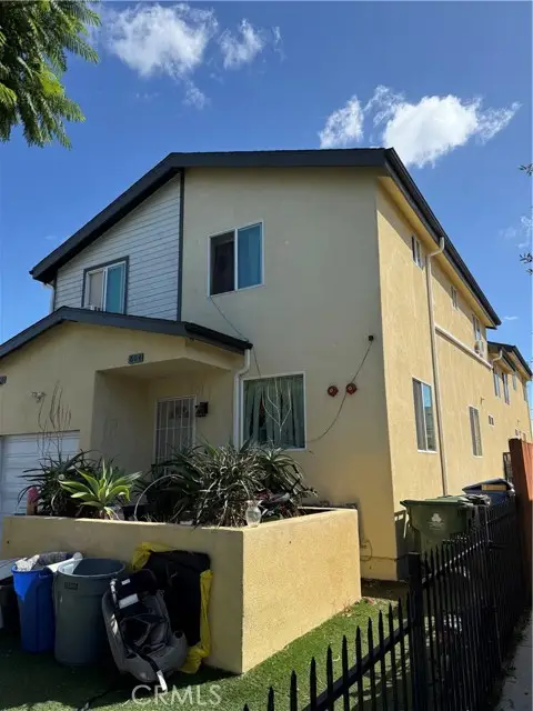 804 76th Pl, Los Angeles, CA 90001 - Image #2