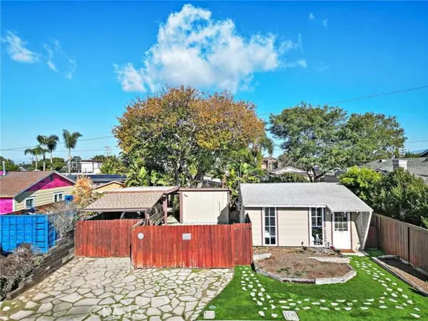 268 Walnut Street, Costa Mesa, CA 92627