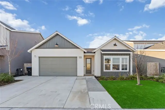 3731 N Summers Court, Visalia, CA 93291 - Image #2