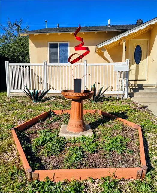 633 Maple Way, Upland, CA 91786 - Image #3