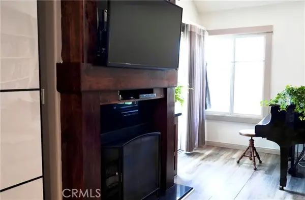 1100 Newport Avenue #403, Long Beach, CA 90804